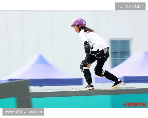 杭州攀岩队在滑板精英赛中逆袭成功的精彩故事与背后努力揭秘